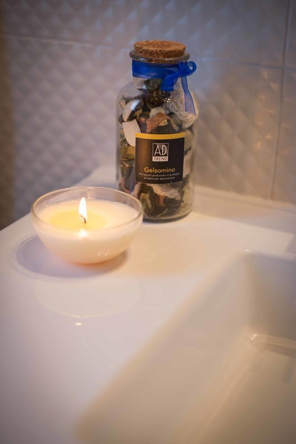 Il Giardino Delle Jacaranda Bed & Breakfast ตัลซาโน ภายนอก รูปภาพ