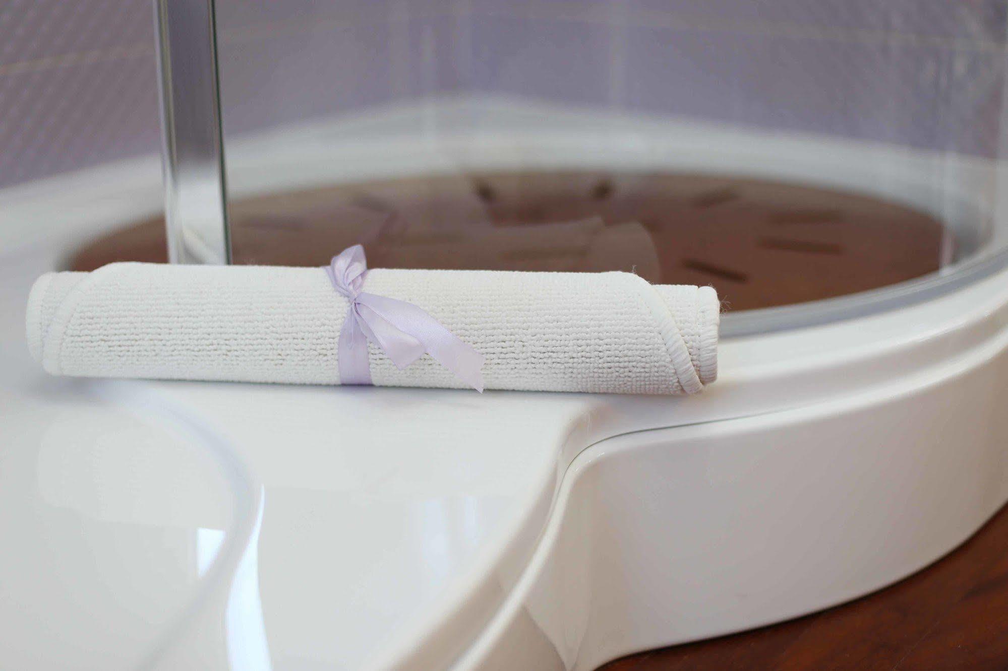 Il Giardino Delle Jacaranda Bed & Breakfast ตัลซาโน ภายนอก รูปภาพ